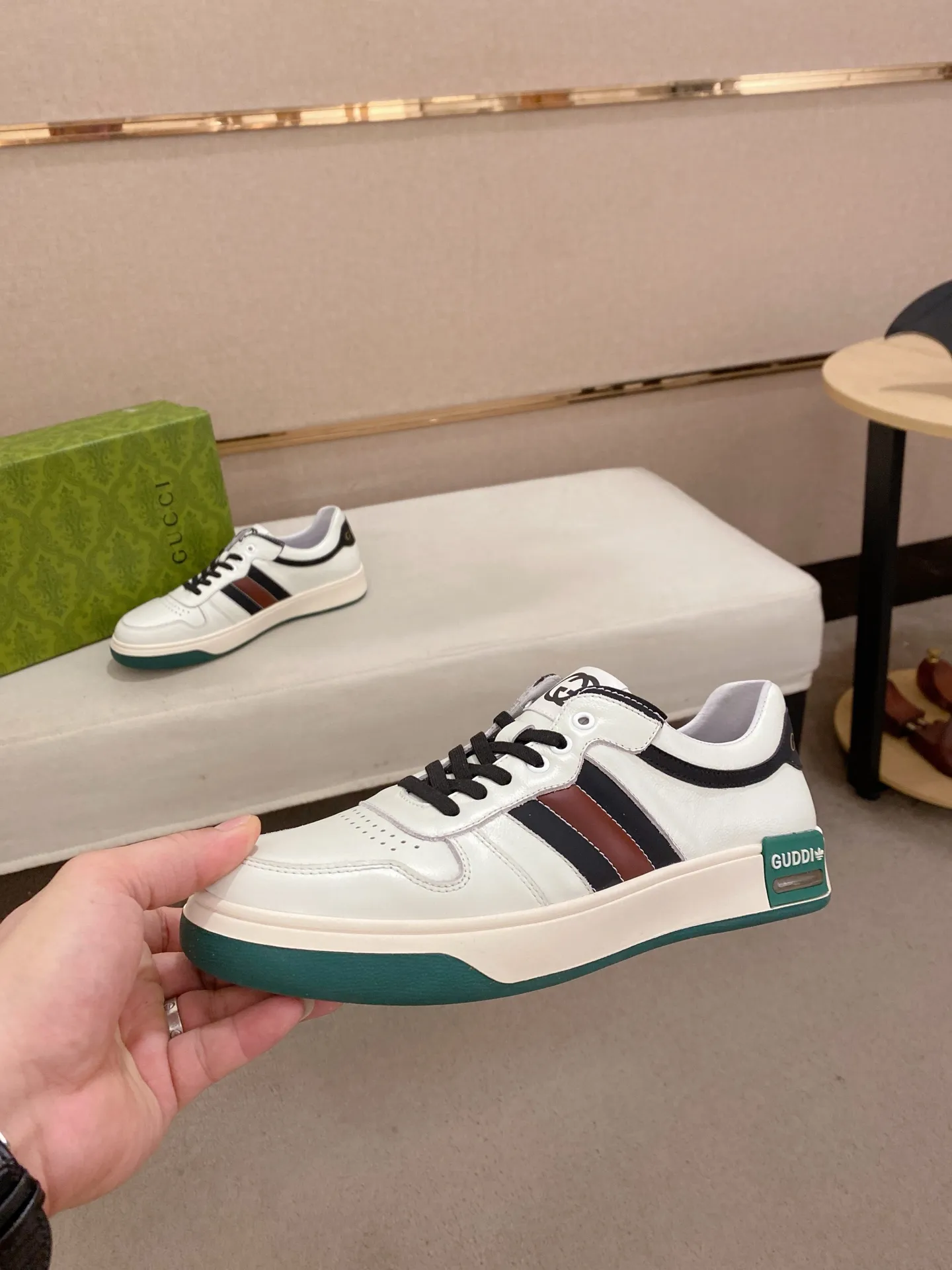 Men's clothing and shoes💰:440💰 (Gucci) The latest 🎁🎁casual and fashionable men's shoes👟 from the official website, hot style 💥 style is simple and elegant, exclusive for trendy men. Unique latest brand elements from the official website 👑original Gucci decoration, fashionable and generous, original cowhide leather ✅sheepskin lining, official website designated wear-resistant casual outsole, classic model taken at the counter in kind🎬38-44